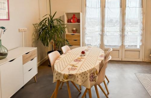 Aurillac Appartement | Appartement T3 - Vue dégagée - Parking