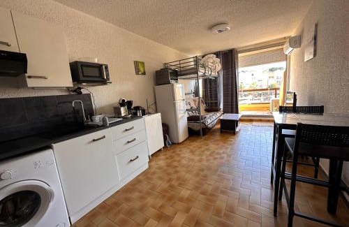 Port Rive Gauche Appartement | Appartement terrasse sur le port, piscine, tennis