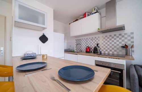 Baille Appartement | Appartement tout équipé climatisé Terrasse Hôpital de la Timone