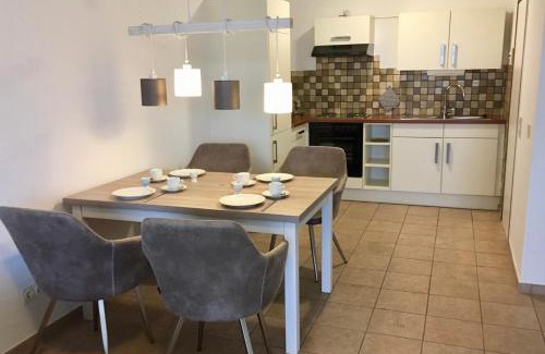 Bad Salzuflen Appartement | Appartementresidenz am Kurpark - Ferienwohnungen mit Pool & Sauna & Garage