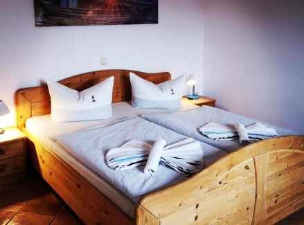 Lancken-Granitz Appartement | Appartements am Jagdschloss Whg 2
