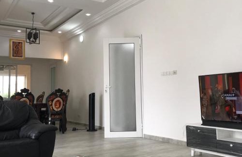 Agblangandan Appartement | Appartements meublés