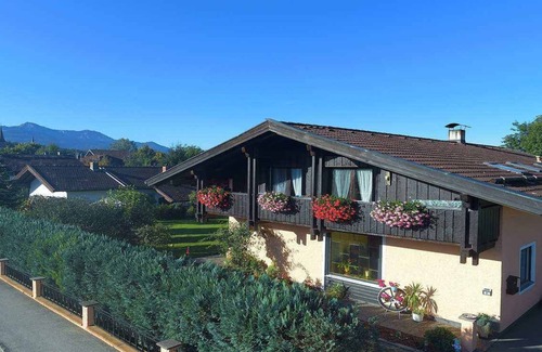 Grabenstatt Appartement | Appartment Gabi - 100 qm, für bis zu 4 Pers. 2 Schlafzi, 2 Bäder