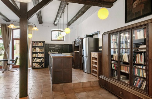 Temmen-Ringenwalde Appartement | Appartement 'Ferienwohnung Hof Luisenau Am See' avec jardin privé, balcon et Wi-Fi