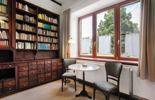 Temmen-Ringenwalde Appartement | Appartement 'Ferienwohnung Hof Luisenau Am See' avec jardin privé, balcon et Wi-Fi