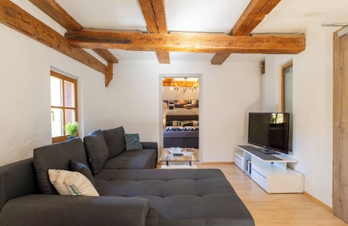 Kirchensittenbach Appartement | Appartment in Altem Gutshof