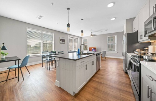 Fort Worth Appartement | Charming 2BD/2BA with Beautiful Pool in4202