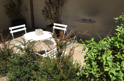 Besancon Old Town Appartement | L'ANNEXE 11 D, APPART-HOTEL DE CHARME 4*** .