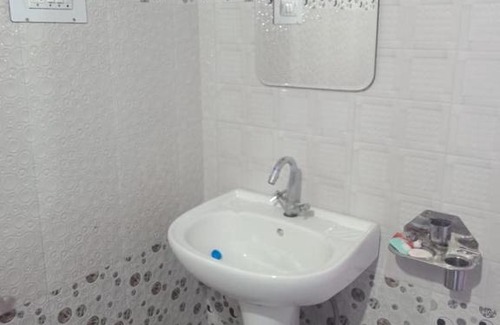 Kumharsain Maison | Apple cherry farm stay