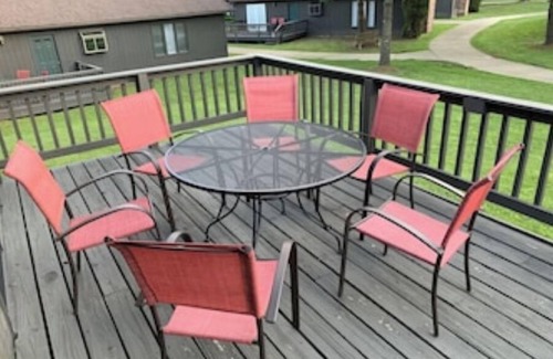 Apple Valley Copropriété | Apple Valley Lake, Pool and Beaches! Guest passes available for a small fee.