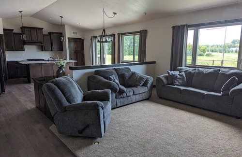 Forest Junction Maison | Appleton Country home with AC and Wifi