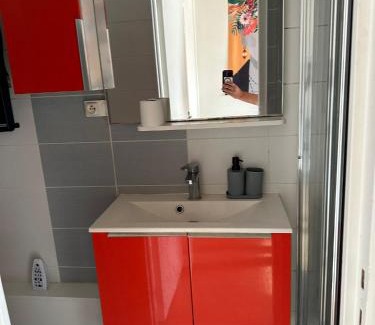 Sainte-Anne - Faubourg Noyon Appartement | Appt 5 a deux pas de la gare
