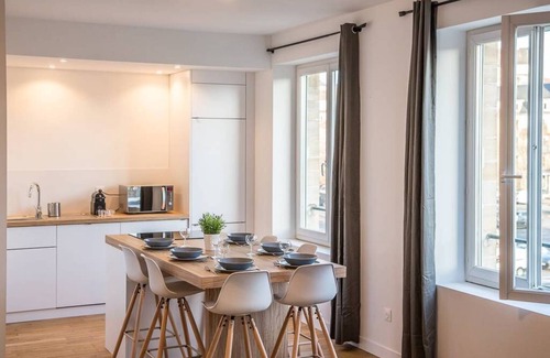 Saint-Jean Appartement | Appt 6p hyper centre / vue port de plaisance/ Haut de gamme
