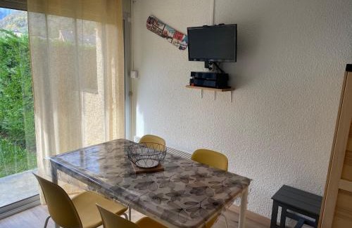 Saint-Lary-Soulan Appartement | Appt hyper centre Saint-Lary-Soulan village avec jardin