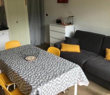 Saint-Lary-Soulan Appartement | Appt hyper centre Saint-Lary-Soulan village avec jardin