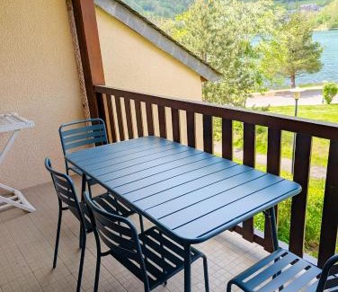 Peyragudes Appartement | Appt T3 calme bord du lac avec piscine