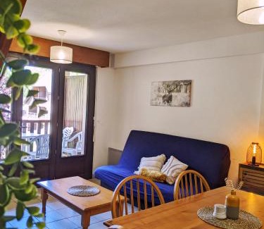 Peyragudes Appartement | Appt T3 calme bord du lac avec piscine