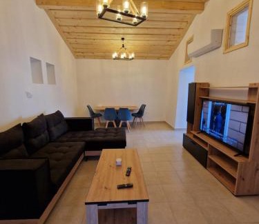Agros Appartement | Aprosmeno Jacuzzi House 4