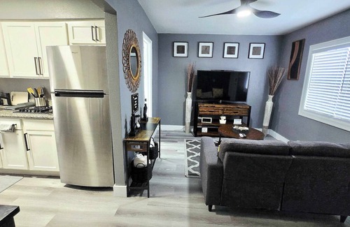 Baytown Appartement | APT#2 Quiet comfortable place near chemical plants