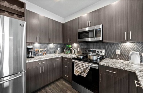 McKinney Appartement | Apt 335 · Luxury 2Bd Queen Unit | Free Parking |Hwy121| TPC