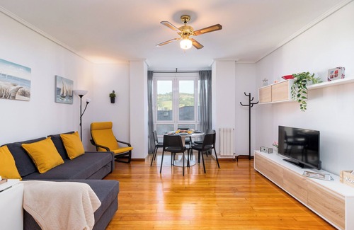 Colindres Copropriété | Apt 3H : Spacious and Cozy : Ideal for Families