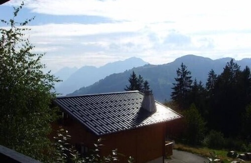 Cohennoz Appartement | Apt. 4 people comfort at Cernix 200 m from the slopes with a view of Mt Charvin