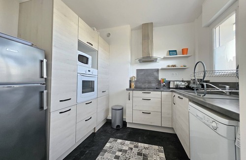 Pontaillac Appartement | Apt 4 classé 3*, 4 pers, 1 min de la plage, parking privé