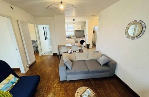 Besancon Appartement | Apt,54m2, refait à NEUF, WIFI, 3 couchages ++