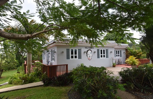 Aguadilla Pueblo Appartement | Apt 8, Beautiful Property, pool, Jacuzzi, sports, kids area,10 min to airport