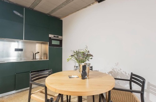 Sant Gervasi Appartement | Apt. proche du centre avec patio et jardin communs