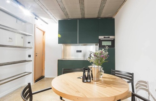 Sant Gervasi Appartement | Apt. proche du centre avec patio et jardin communs