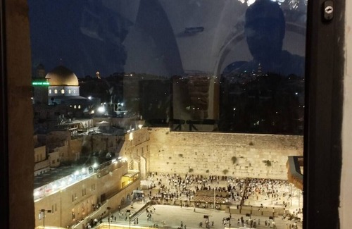 Old City Appartement | Apt in the heart of the old city overlooking the Western Wall