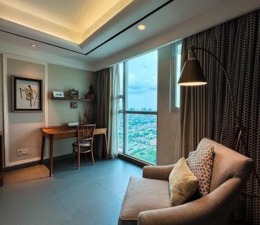 Bangka Appartement | Apt Kemang Village Tower Intercon with Wi-Fi and Pool by Damaresa