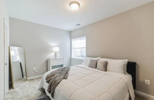 Winchester Appartement | Apt movie theater game room treadmill