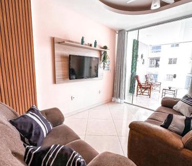 Praia do Morro Appartement | Apt na Praia do Morro,2 quadras do mar,com Garagem