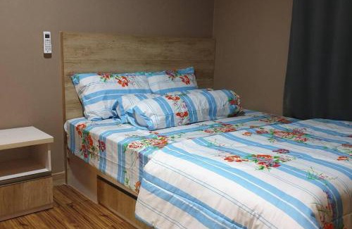 Ragunan Appartement | Apt Pejaten Park 1 BR Brown with Netflix, DisneyHot & Swimming Pool