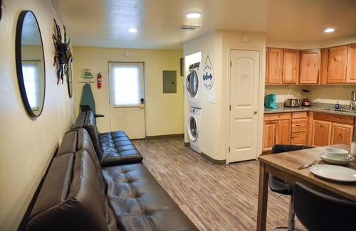 Tucson Maison | APT Style Home 2BR/2BA w/COV Patio Near Airport