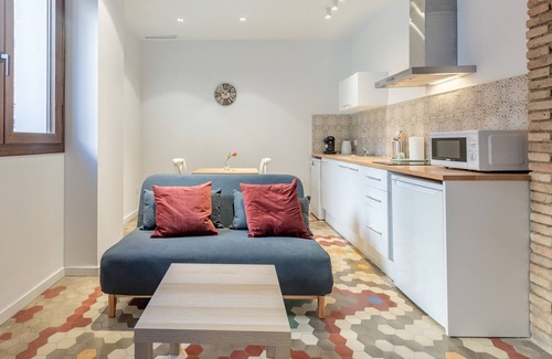 La Petxina Appartement | ☙ Apt. with Antique Floor & lots of Sun Light ❧