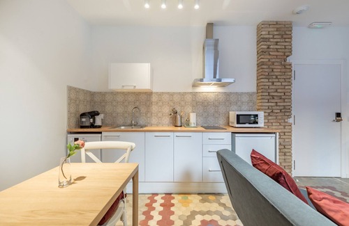 La Petxina Appartement | ☙ Apt. with Antique Floor & lots of Sun Light ❧