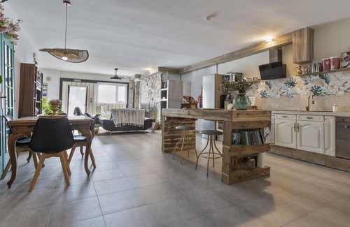 Robledo de Chavela Villa | Apt with Swimming Pool in the Sierra de Madrid