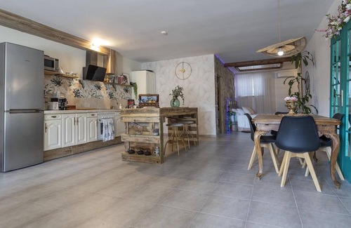 Robledo de Chavela Villa | Apt with Swimming Pool in the Sierra de Madrid