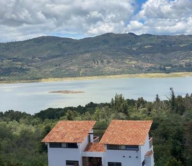 Guatavita Maison | APTO 102 EN "ABADIA de TOMINE"