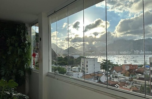 Urca Appartement | Apto 3qts na Urca, com Vista Deslumbrante