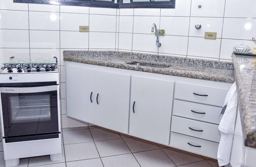 Vila Alzira Appartement | Apto c piscina e acesso exclusivo à praia, Guarujá