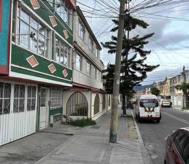 Antonio Narino Appartement | Apto cerca a Clínica del Olaya, candelaria y centro ciudad