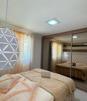 Piratuba Appartement | Apto dos Antúrios-3 Quartos- Apto espaçoso, confortável com sacada de frente pra avenida principal