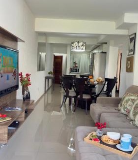 Piratuba Appartement | Apto Lírio da Paz- 3 Quartos com sacadas,espaçoso e de frente para avenida principal!