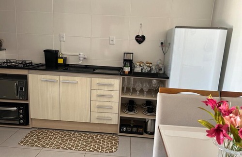 Camobi Appartement | Apto Requinte - king size bed, garage and elevator