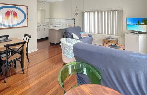 Lake Cathie Maison | 'AQUA COTTAGE' 16 Aqua Cres, Lac Cathie