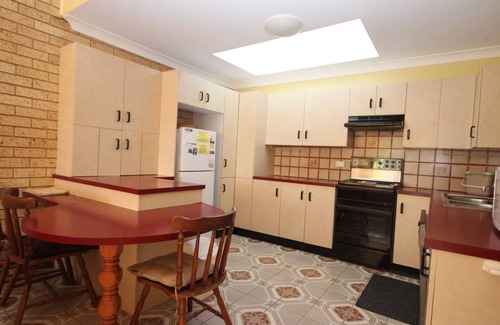 Lake Cathie Villa | 'AQUA VIEW' 5/2 Aqua Cres, Lac Cathie